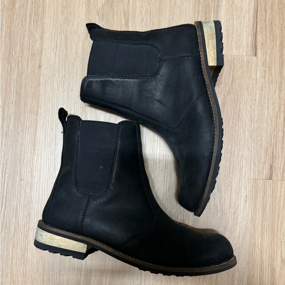 Black Kodiak Chelsea Boots